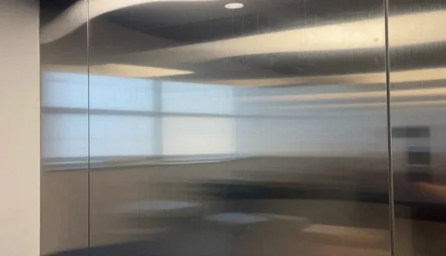 技术开发中的性能考量与适用条件分析